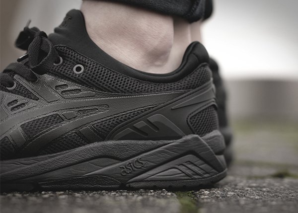 Asics Gel Kayano Evo Monochrome Triple Black (2-1)