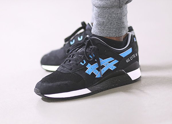 Asics Gel Lyte 3 Metro Black Atomic Blue pas cher (1)