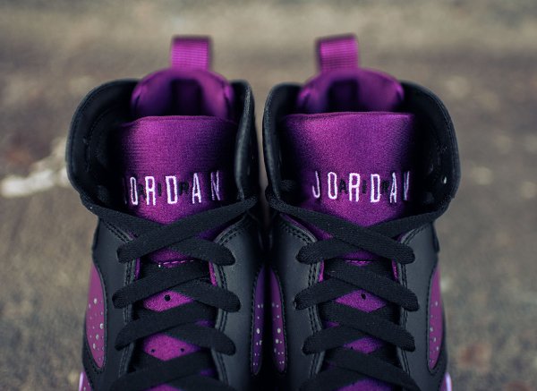 Basket Nike Air Jordan 7 Black Fuchsia Glow Mulberry Wolf Grey (femme) (2)