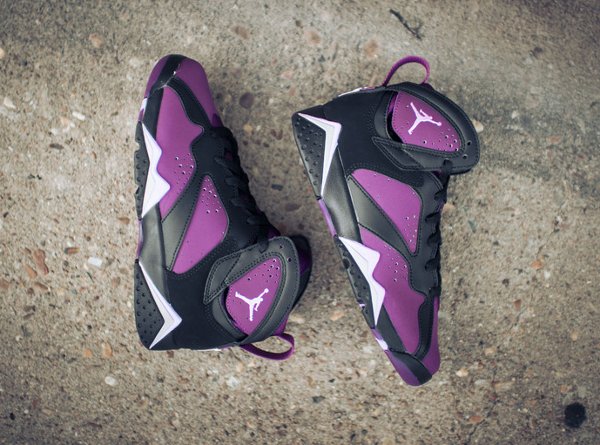 Basket Nike Air Jordan 7 Black Fuchsia Glow Mulberry Wolf Grey (femme) (7)