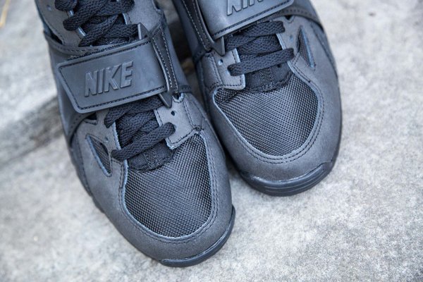 Basket Nike Air Trainer Huarache noire (4)