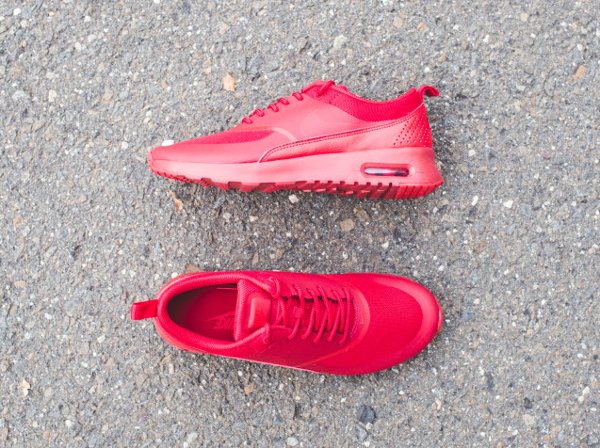 Basket Nike Wmns Air Max Thea rouge pour femme (4)