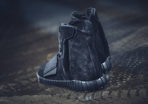 Kanye West x Adidas Yeezy 750 Suede Triple Black pas cher (12)