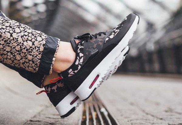 Liberty x Nike Air Max Thea QS Floral Tan Cameo (2)