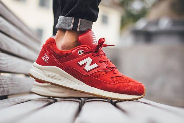 New Balance M530 AAF Solid Red Gum pas cher (2)