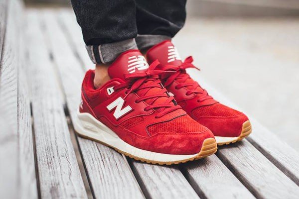 New Balance M530 AAF Solid Red Gum pas cher (3)