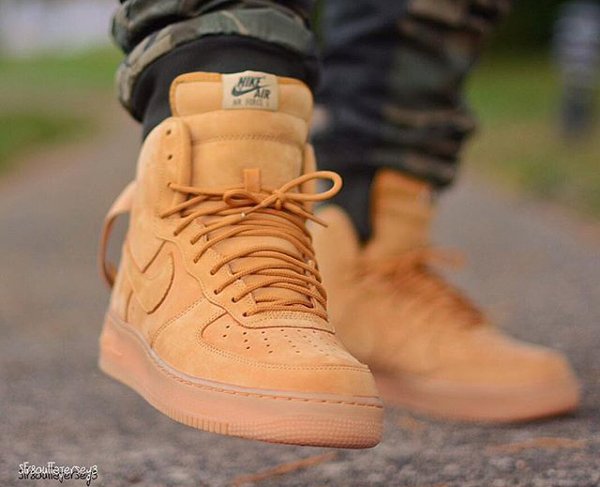 Nike Air Force 1 High 07 LV8 Flax Wheat pas cher (4)