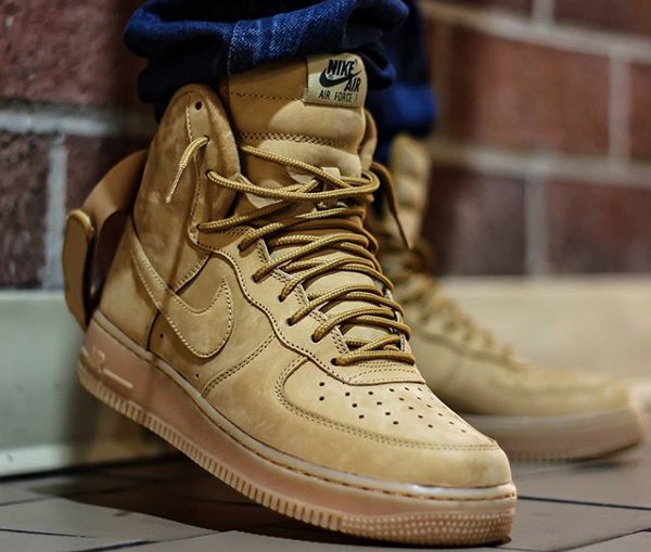 Nike Air Force 1 High 07 LV8 Flax Wheat pas cher (5)