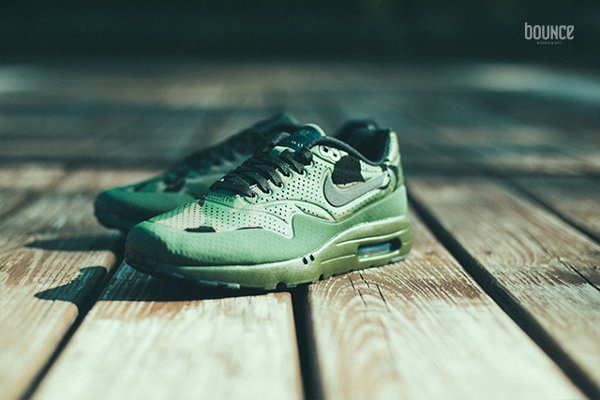 Nike Air Max 1 Ultra Moire Carbon Green imprimé camouflage vert (2)