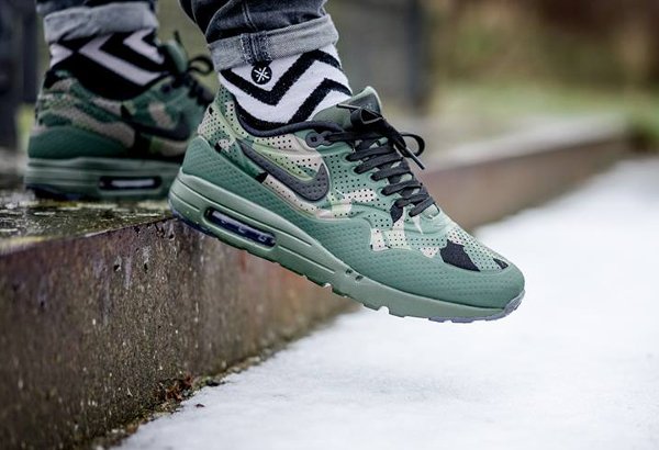 Nike Air Max 1 Ultra Moire Print Green Camo pas cher (1)