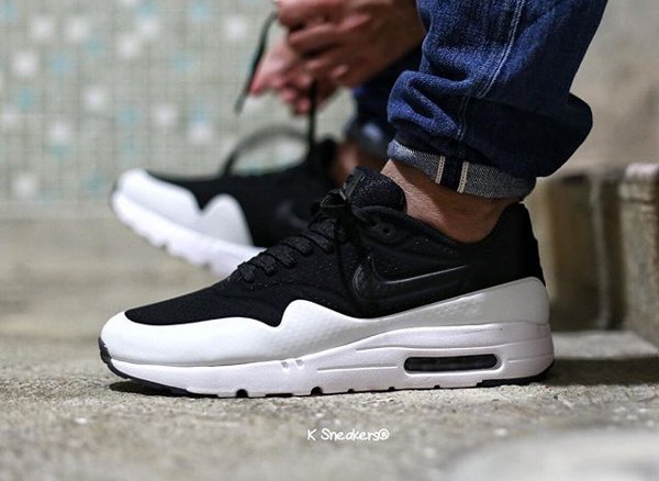 Nike Air Max 1 Ultra Moire Split 'Black White (1)