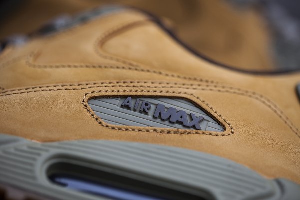 Nike Air Max 90 Winter Premium (Bronze Baroque Brown) (2)