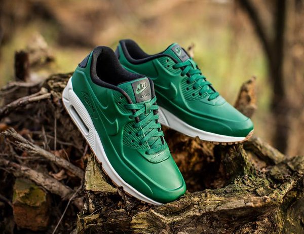 Nike Air Max VT Gorge Green Gum QS (3)