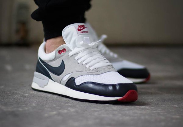 Nike Air Odyssey White Dark Obsidian (Air Max 1 OG) pas cher (1)