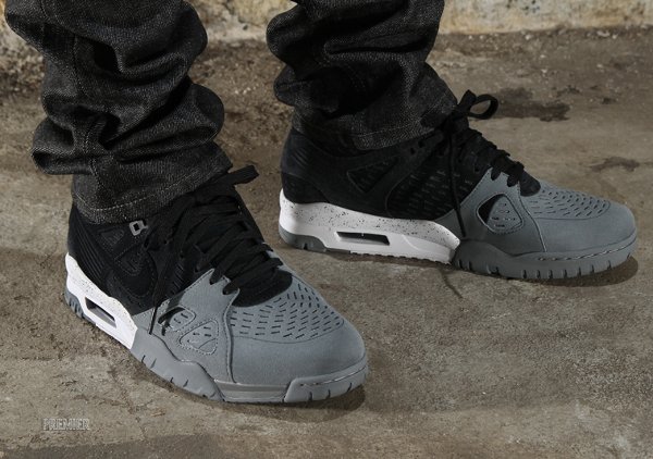 nike air trainer 3 black