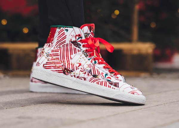 Nike Blazer Mid Christmas Gift Wrapped QS pas cher (3)