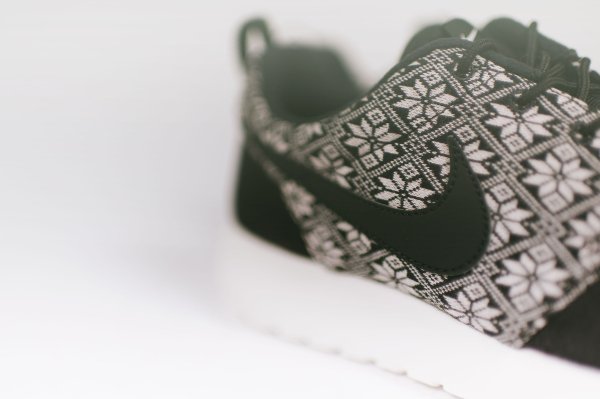 Nike Roshe One Winter Black Sail (2)