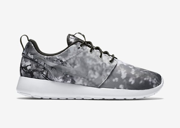 Nike Roshe Run Cherry Blossom Wolf Grey pour femme (8)