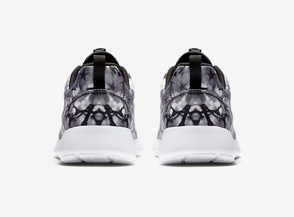 Nike Roshe Run Cherry Blossom Wolf Grey pour femme (9)