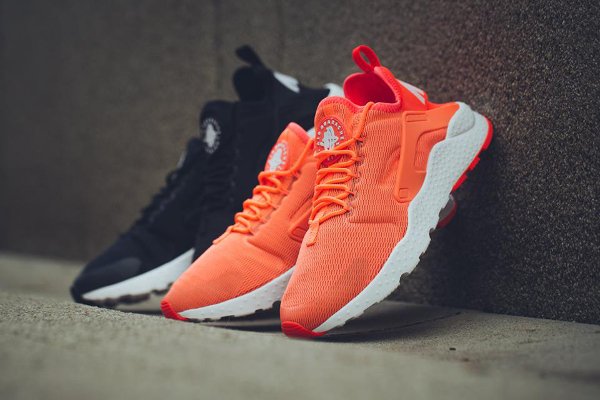 Nike Wmns Air Huarache Ultra Run (1)