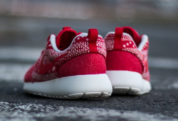 Nike Wmns Roshe One Winter rouge (2)