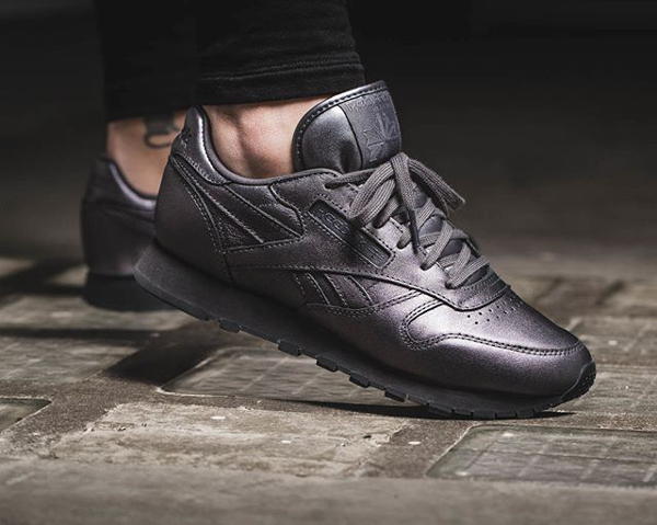 reebok classic leather silver spirit face trainers