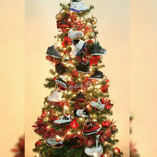 Sapin de noël sneakers (2)