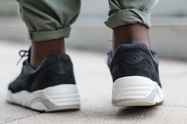 Stampd x Puma R698 Black Suede pas cher (6)