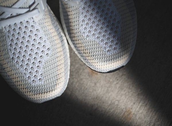 basket Adidas Wmns Ultra Boost grise et blanche pour femme (3)