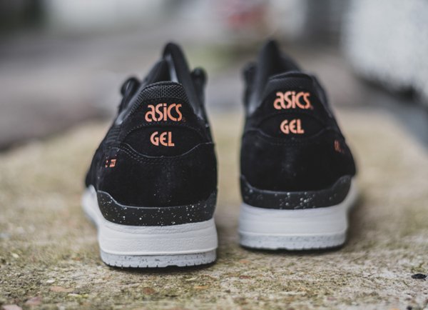 basket Asics Gel Lyte III daim noir et doré (6)