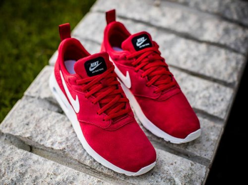 air max tavas rouge