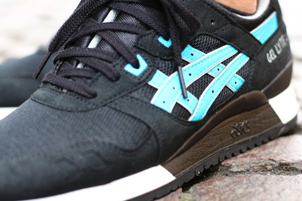 détails Asics Gel Lyte III Metro Atomic Blue (1)