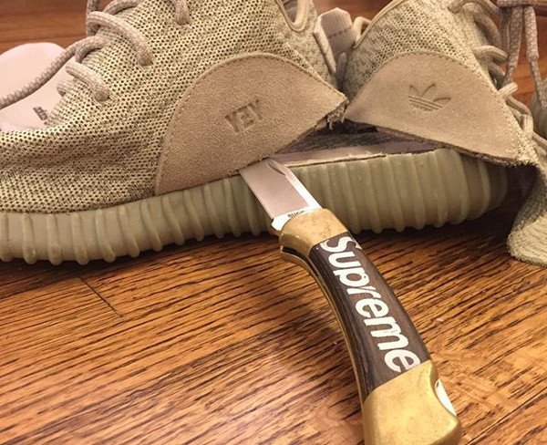 Adidas Yeezy 350 Boost Moonrock découpée (1)