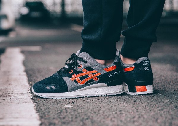 Asics Gel Lyte 3 Granite Black Chili pas cher (2)