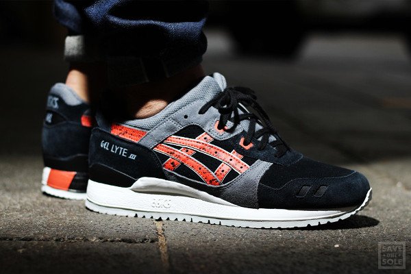 Asics Gel Lyte 3 Granite Black Chili pas cher (3)