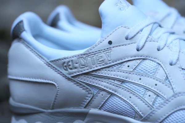 Asics Gel Lyte 5 Lights Out blanche (2)