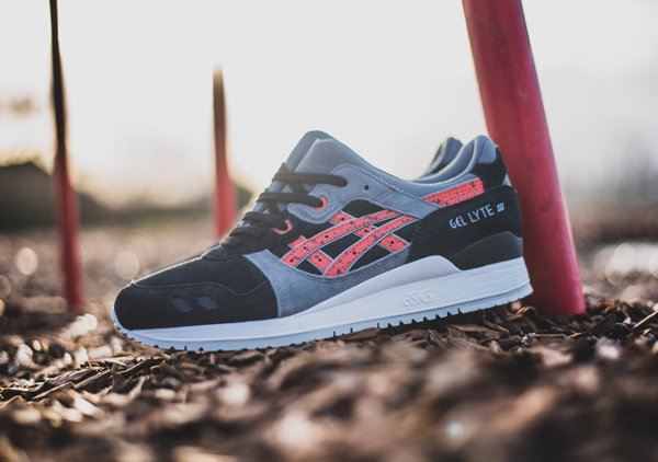 Asics Gel Lyte III Black Chili (1)