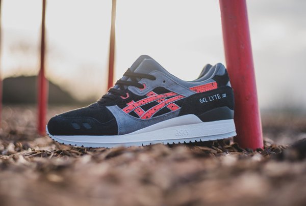 Asics Gel Lyte III Black Chili (2)