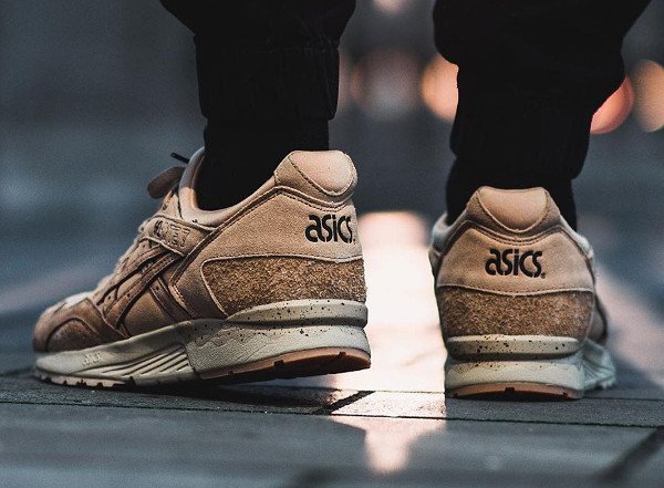 Monkey Time x Asics Gel Lyte V Sand Layer pas cher (2)