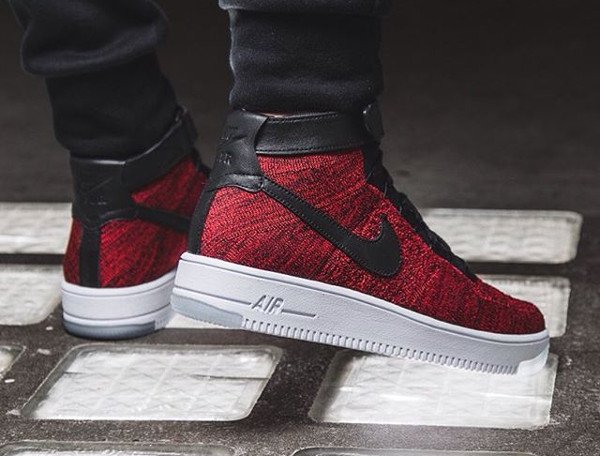 Nike Air Force 1 Ultra Flyknit Black University Red pas cher (2)