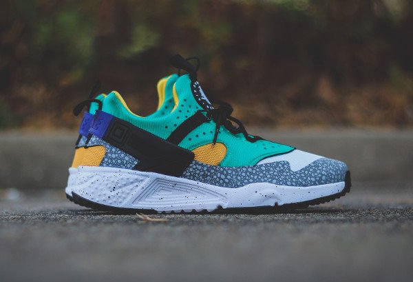 Nike Air Huarache Utility PRM Safari Emerald Green (1)