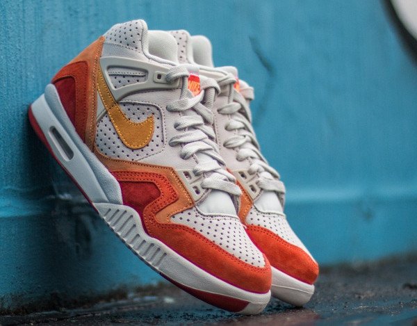 Nike Air Tech Challenge 2 QS Perf Pack Laser Orange (2)