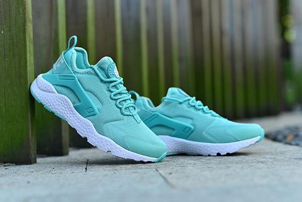 nike huarache turquoise