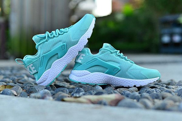 Nike Wmns Air Huarache Ultra Run Hyper Turquoise (femme) (2)