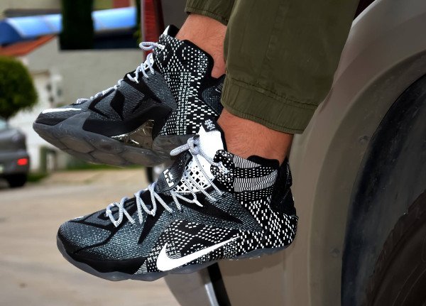 14 Nike Lebron 12 BHM -