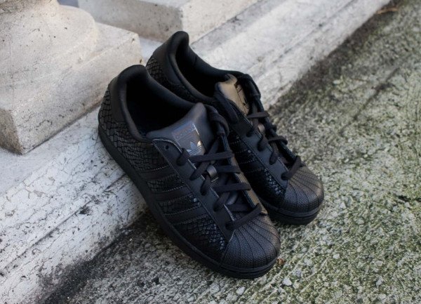 adidas superstar femme noir brillant