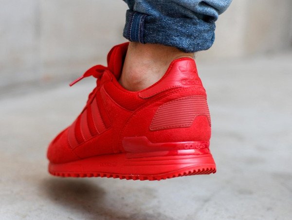 Adidas ZX 700 Triple Red pas cher (2)