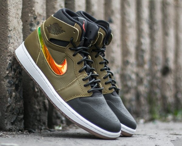 Air Jordan 1 Retro High Nouveau Militant Green (1)