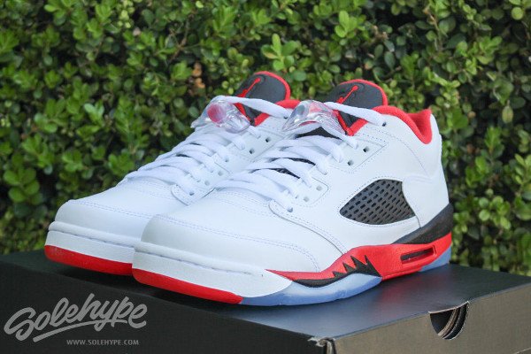 Air Jordan 5 Low Fire Red