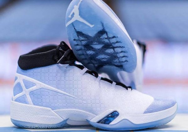 Air Jordan XXX UNC